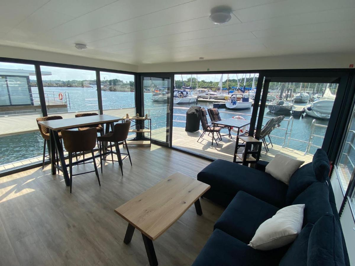 Urlaub auf dem Wasser mit einmaligen Ausblick - WELL Hausboote Boltenhagen 10 Exterior foto