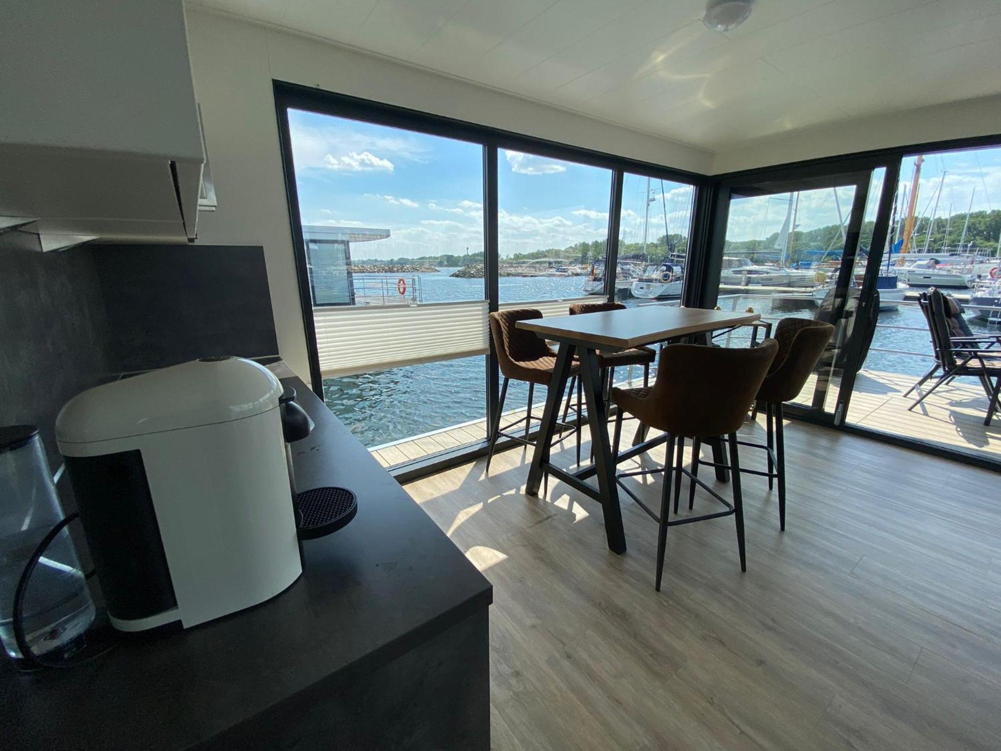 Urlaub auf dem Wasser mit einmaligen Ausblick - WELL Hausboote Boltenhagen 10 Exterior foto